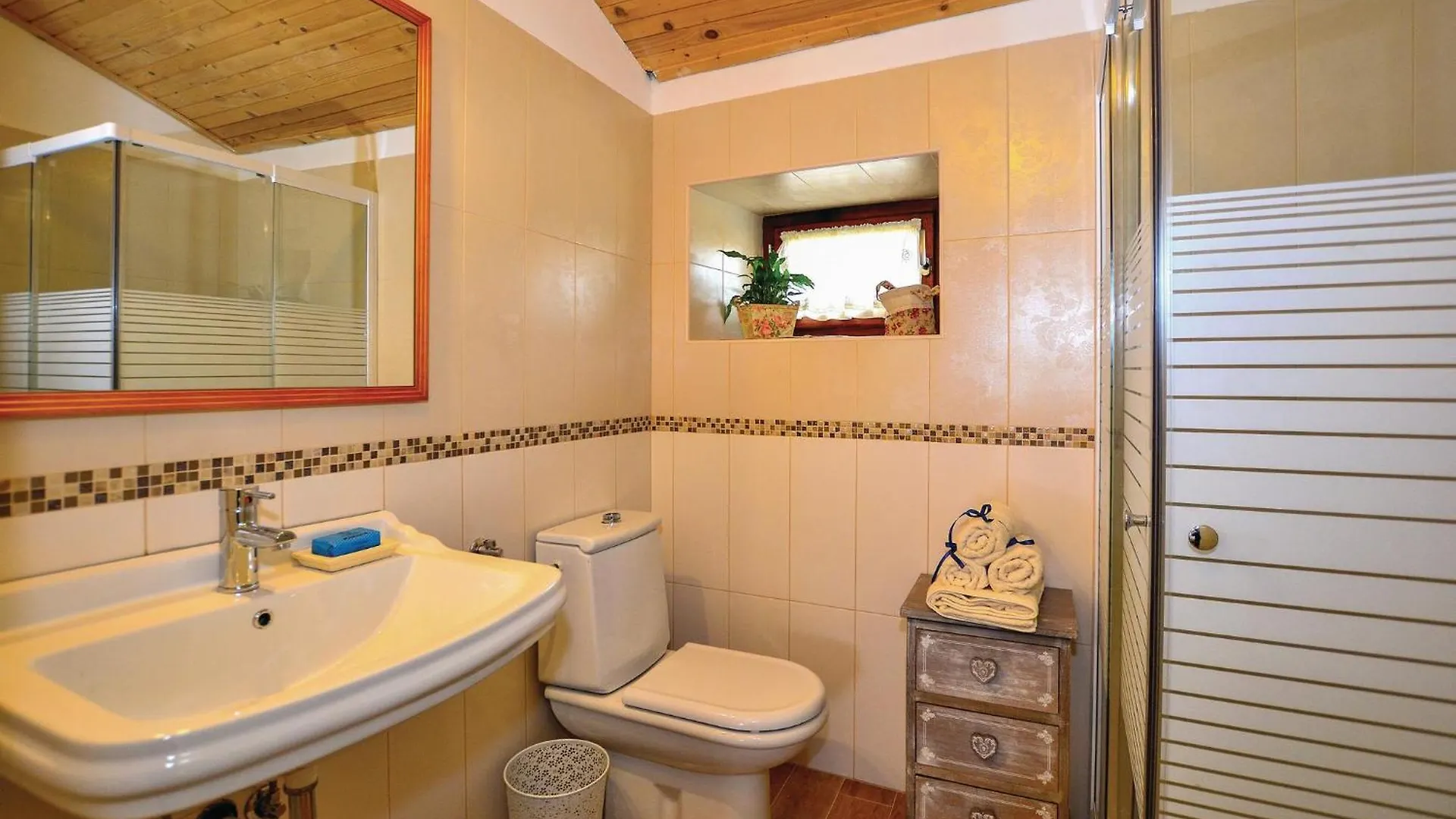 Holiday home Beautiful Home In Smarje With Kitchen Krkavce